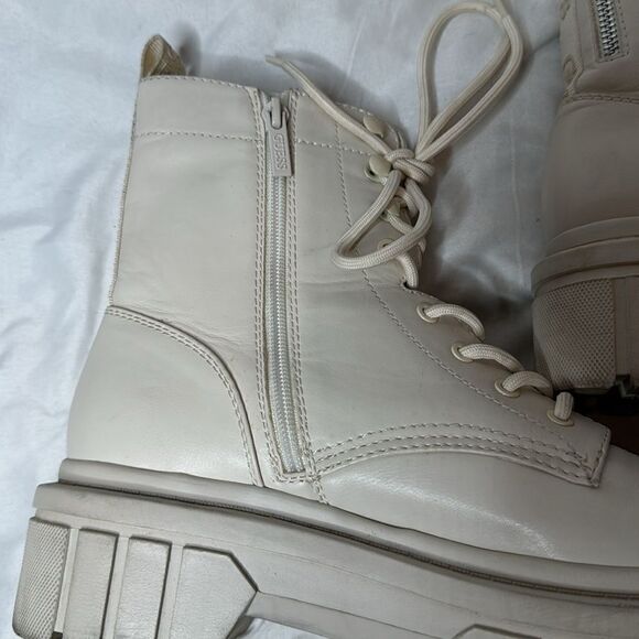 Guess Gwfornia Chunky Ivory Combat Boots. Size 9. - Picture 6 of 12